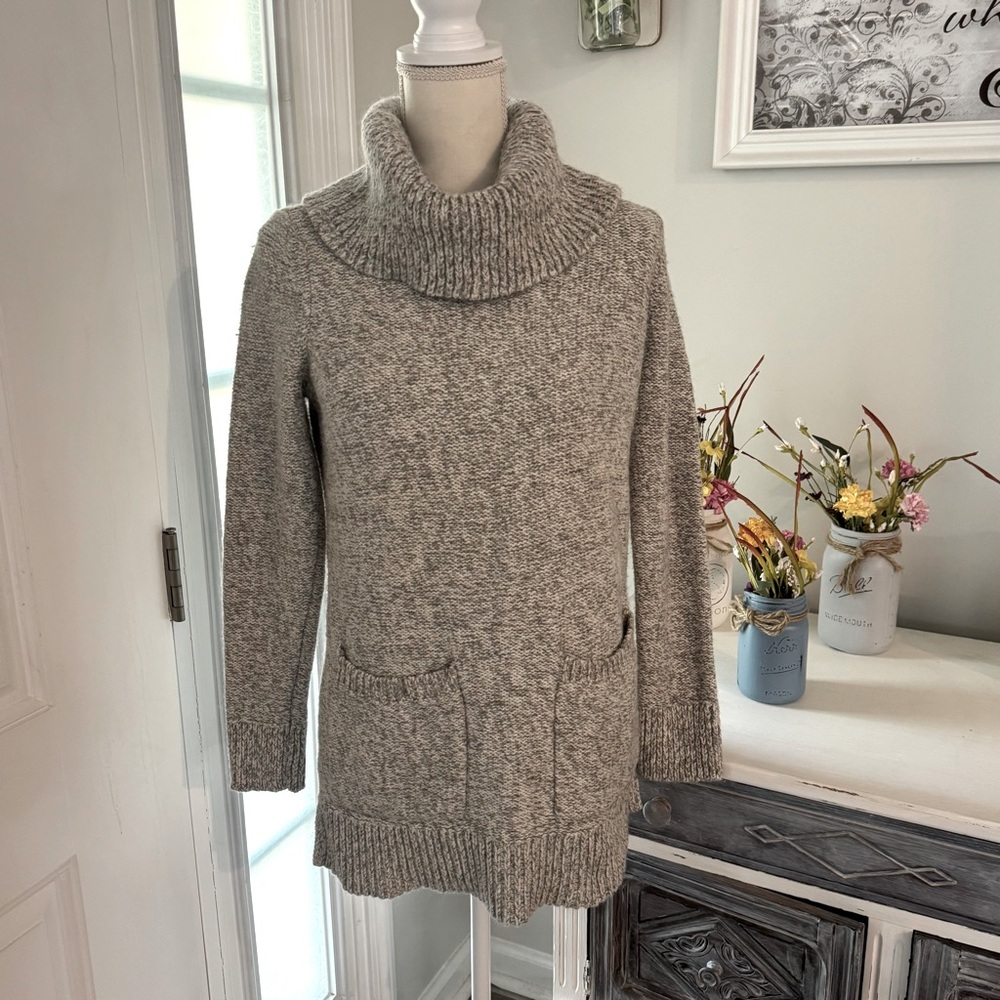 LOFT Cowl Neck Patch Pocket Tunic Sweater | Gray & White | Size XS